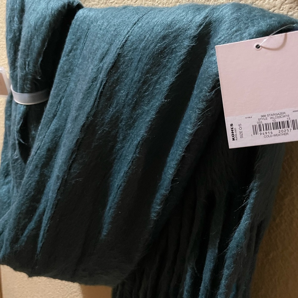 Lauren Conrad Scarf - Picture 7 of 7